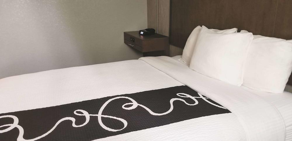 Hotel La Quinta By Wyndham Anchorage Airport Zewnętrze zdjęcie